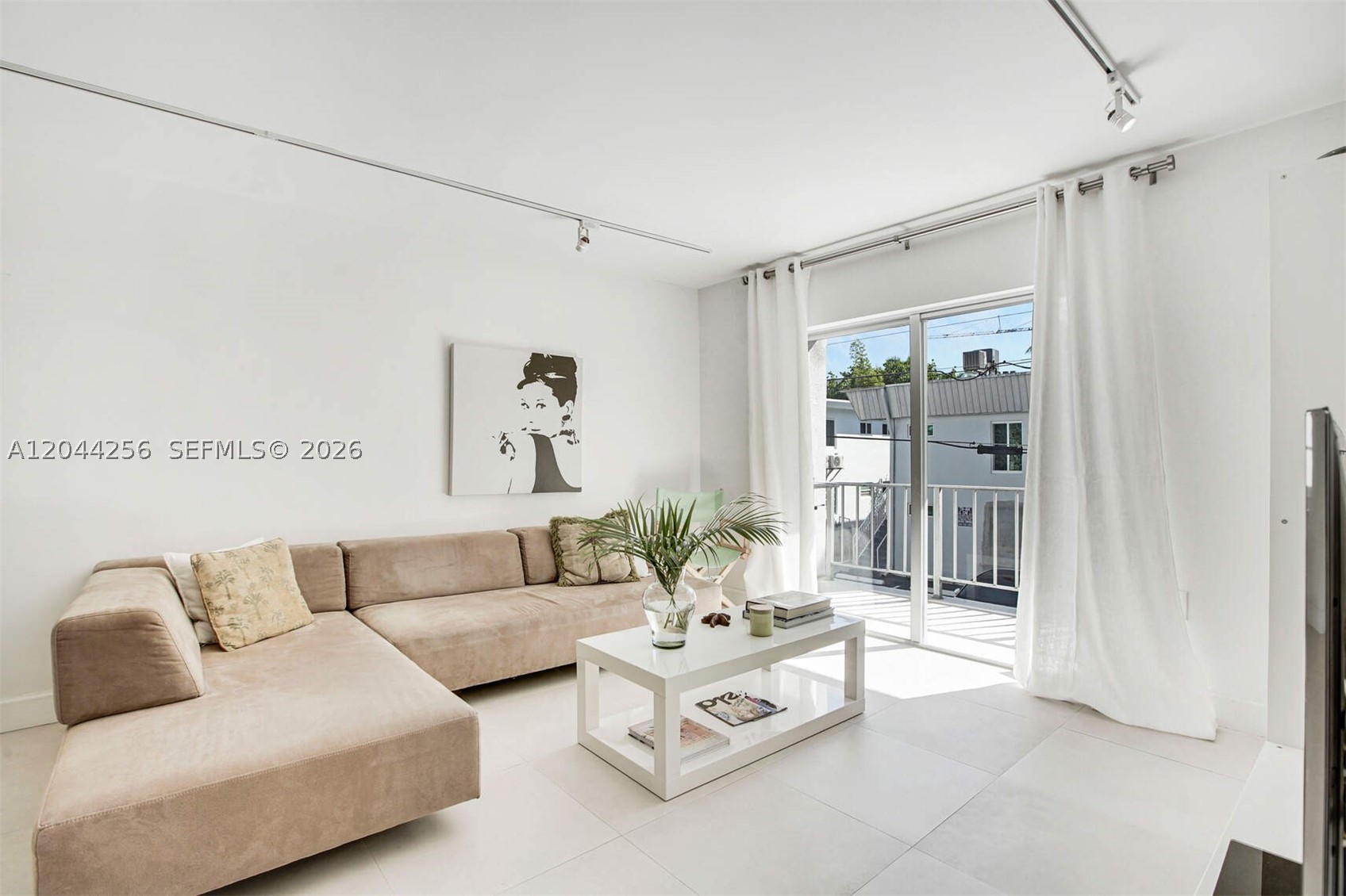 201 Jefferson Ave 2E