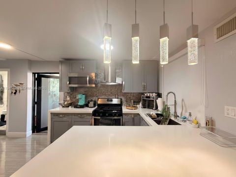 10417 NW 129th St B Hialeah Gardens FL 33018