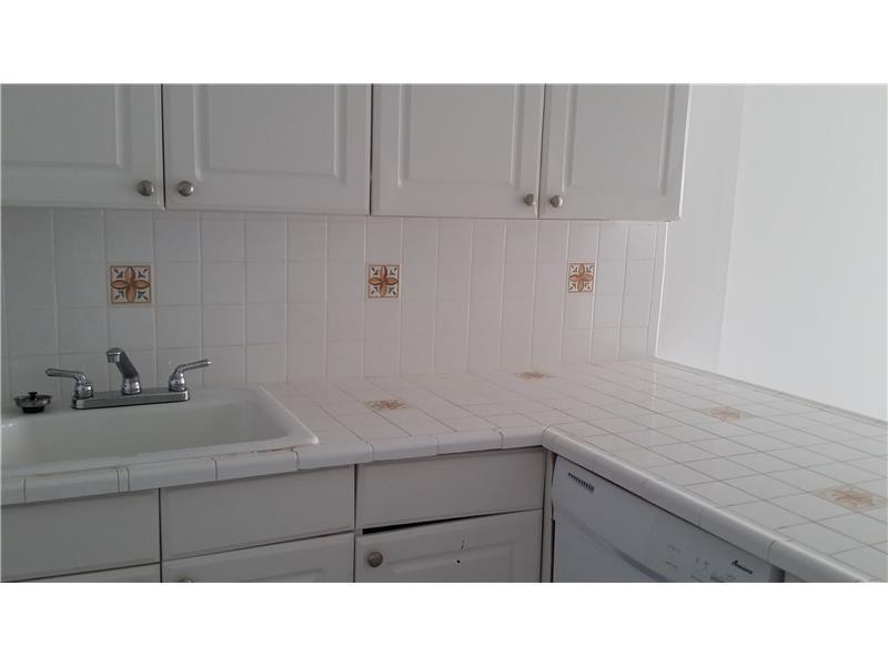 OCEAN POINT CONDO - Residential Lease