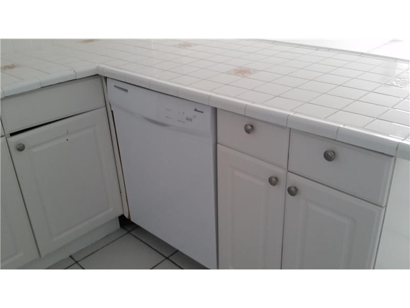 OCEAN POINT CONDO - Residential Lease