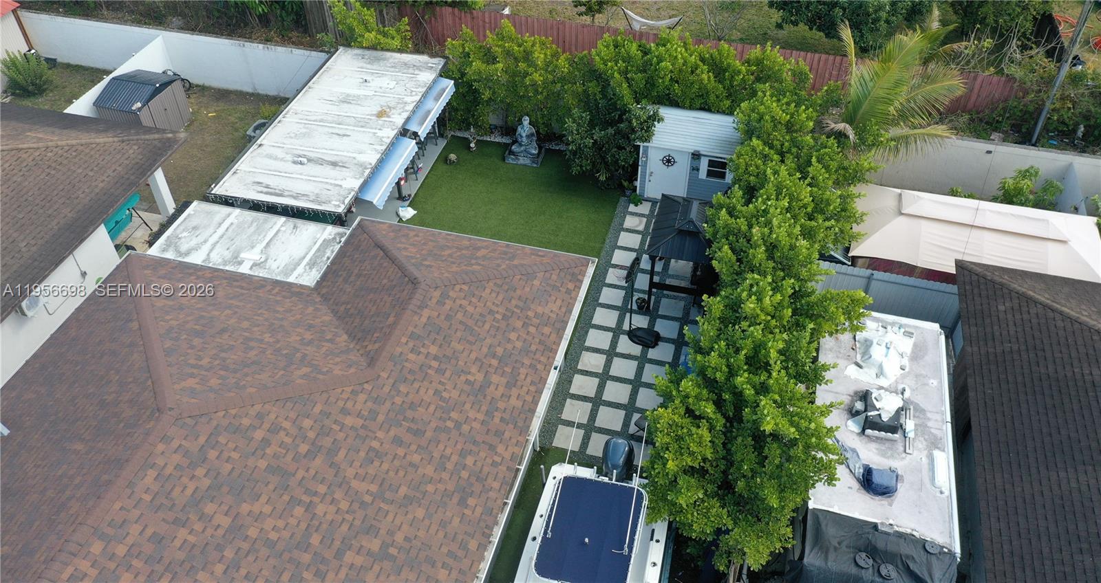 FAIRLAWN PARK - Residential