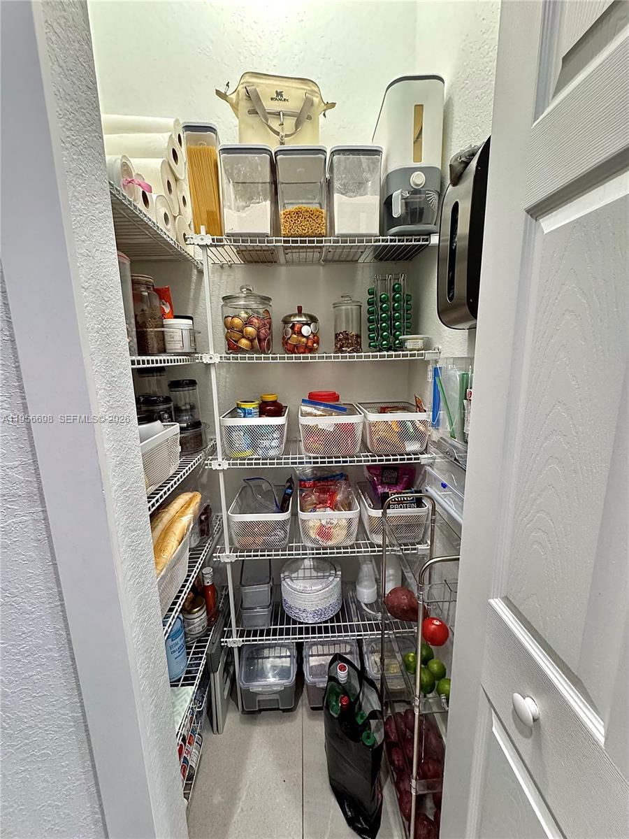 FAIRLAWN PARK - Residential