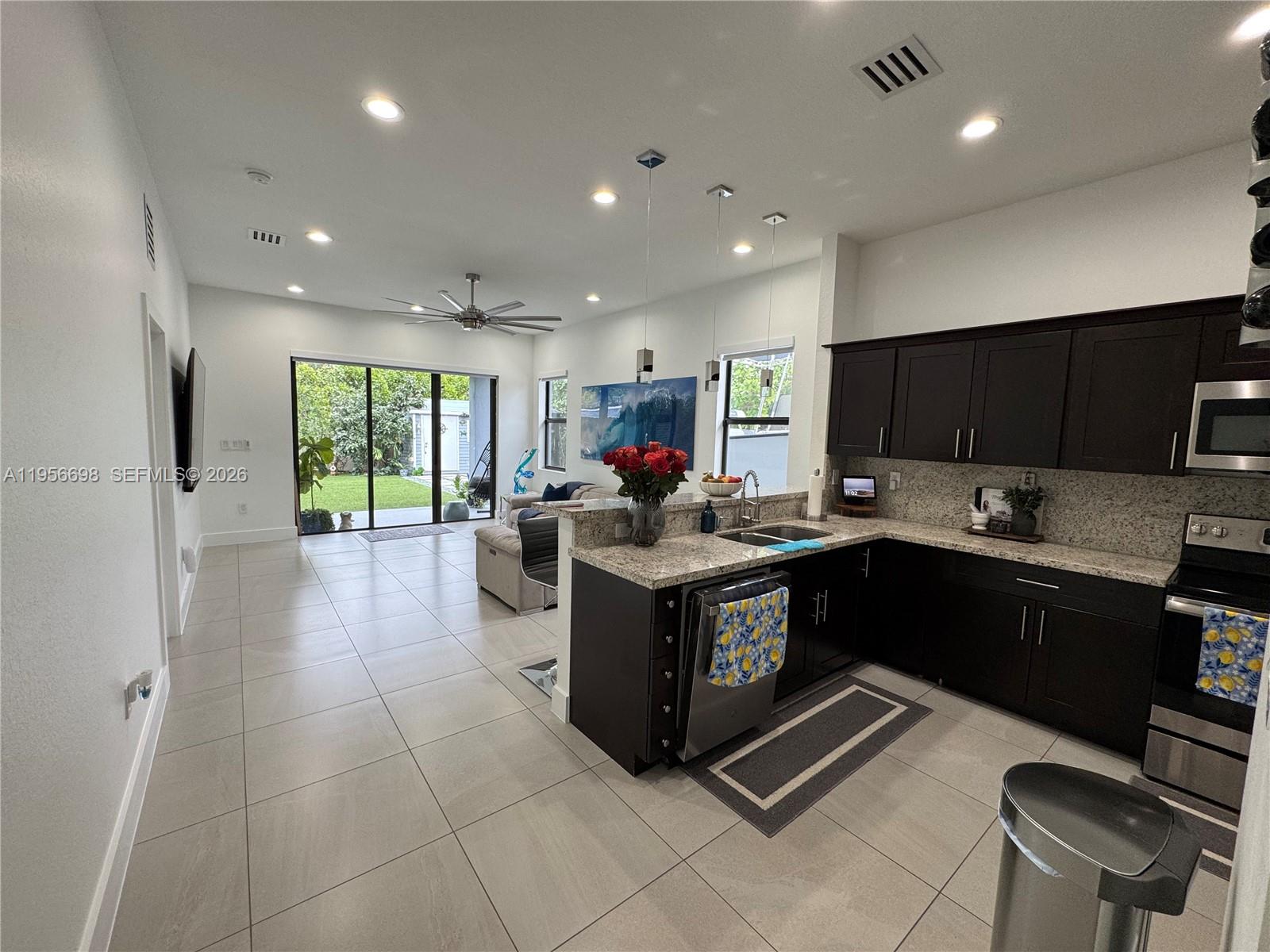 FAIRLAWN PARK - Residential