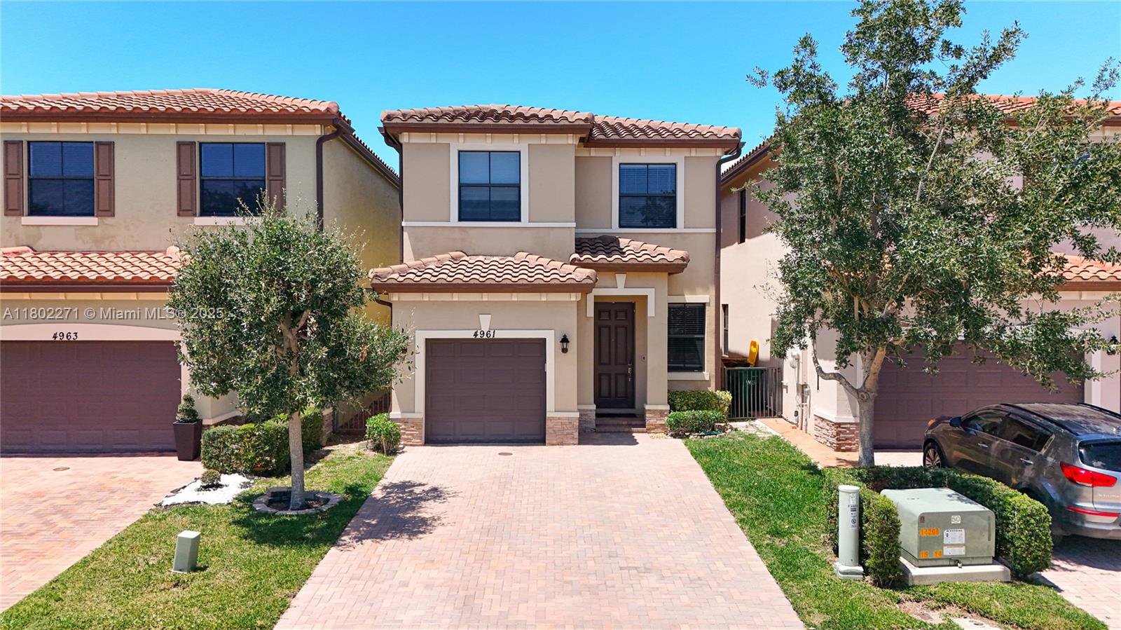 Property for Sale at 4961 Nw 59th St, Tamarac, Broward County, Florida - Bedrooms: 3 
Bathrooms: 3  - $495,000