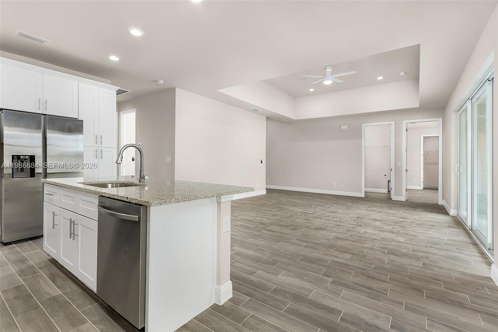 BANYAN VILLAGE - Residential