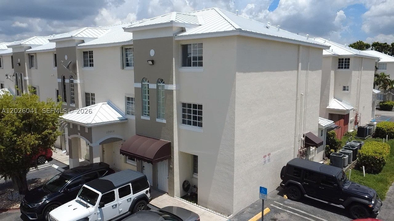 12015 SW 14 st # 301-C ST, Miami FL 33184