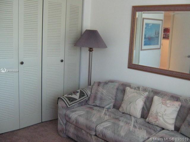 IVANHOE EAST AT CENTURY V - Residential