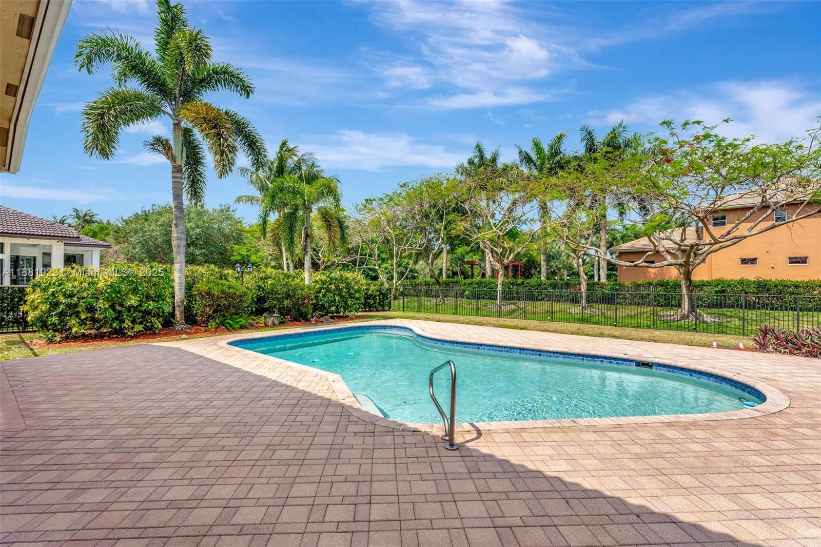 KAPOK GROVE ESTATES - Residential Lease