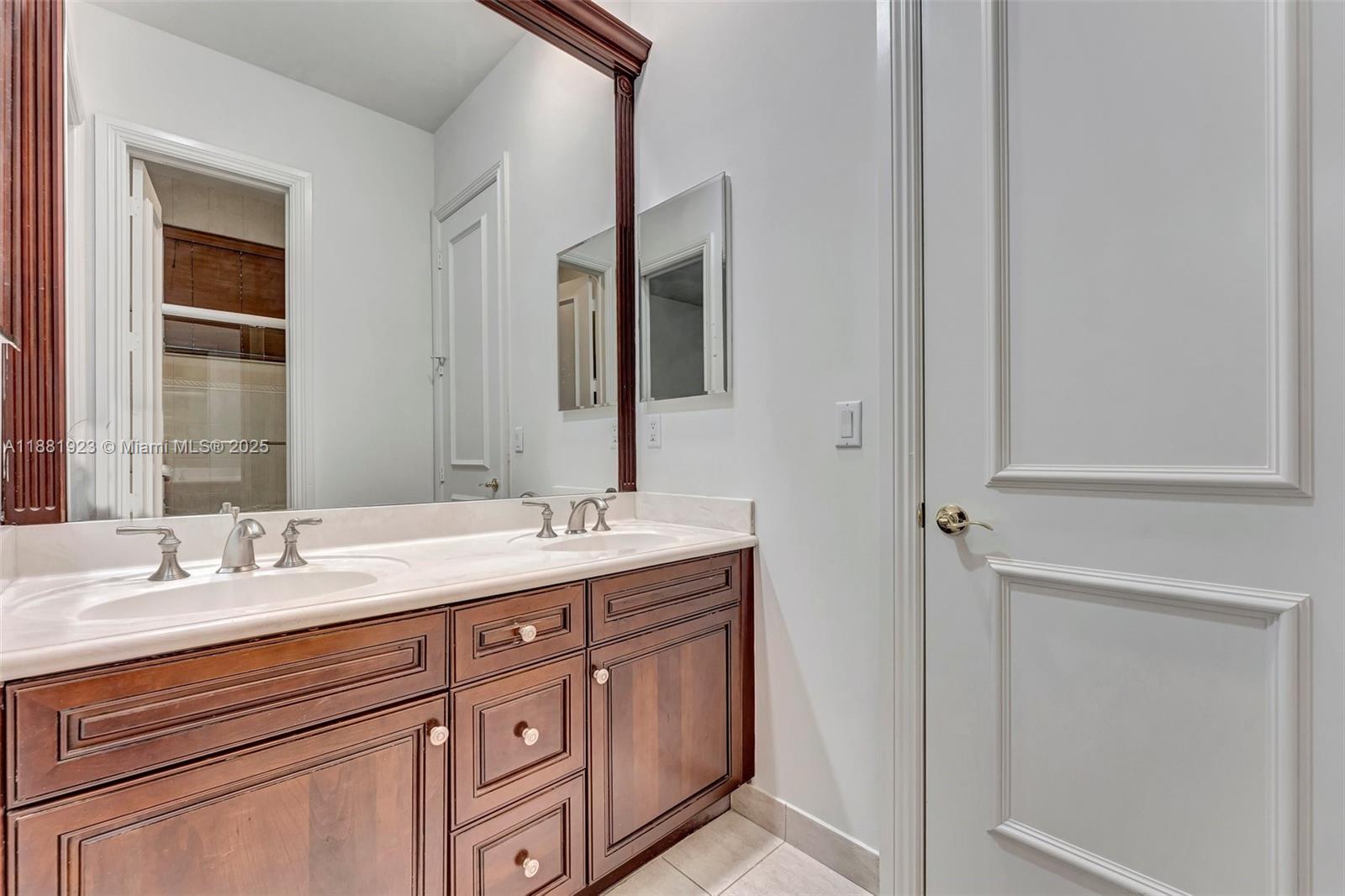 KAPOK GROVE ESTATES - Residential Lease