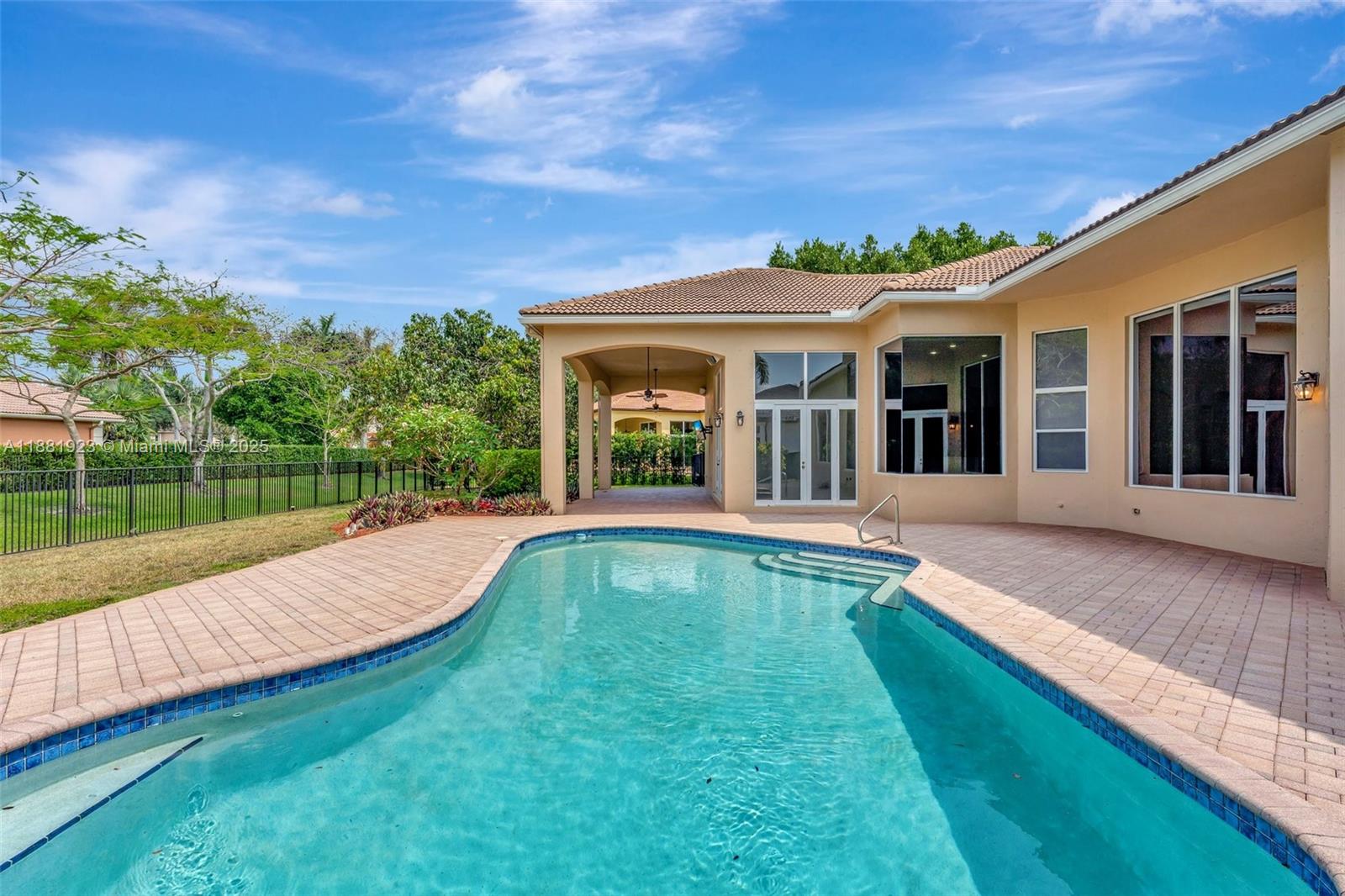 KAPOK GROVE ESTATES - Residential Lease