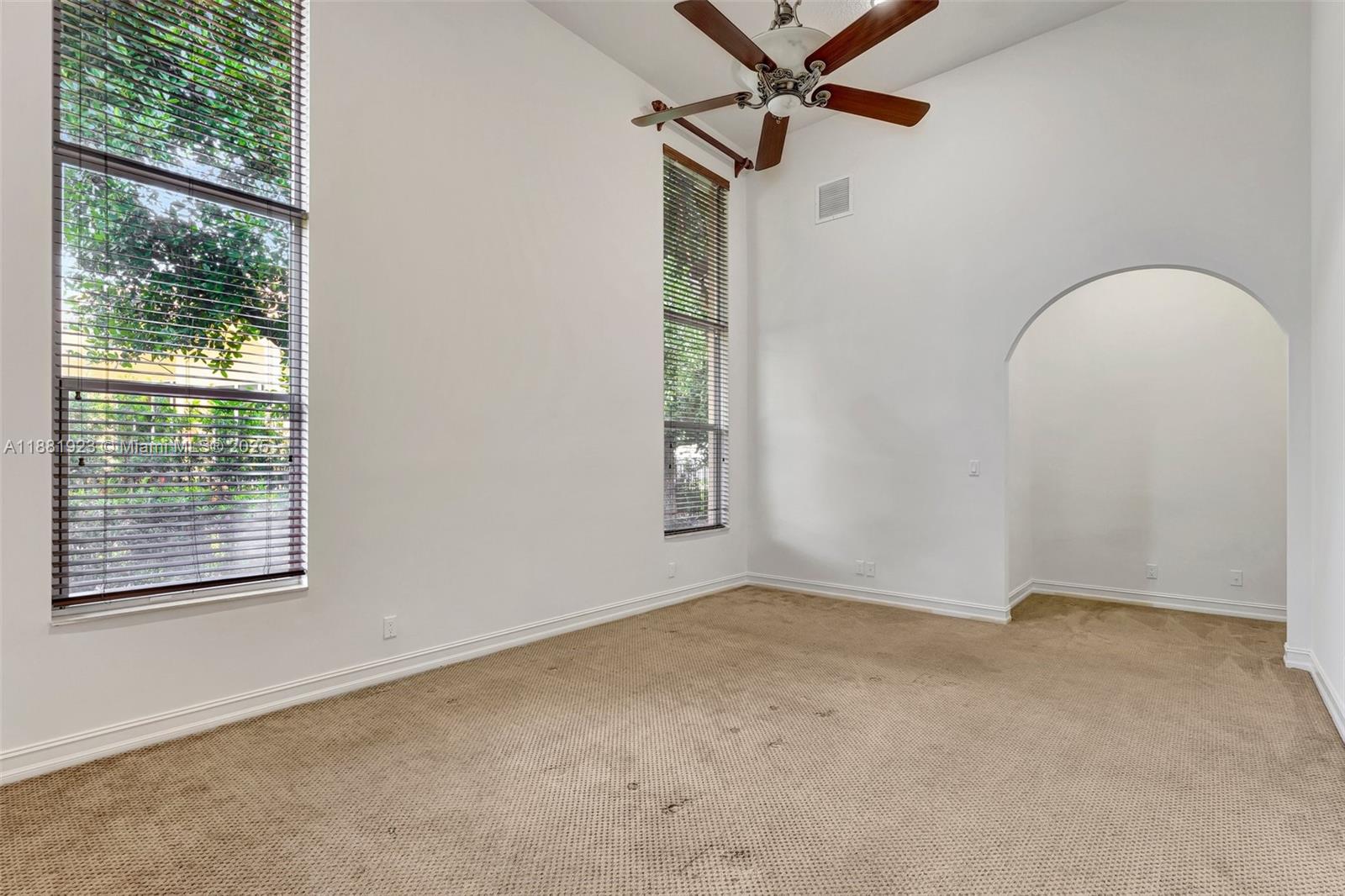 KAPOK GROVE ESTATES - Residential Lease