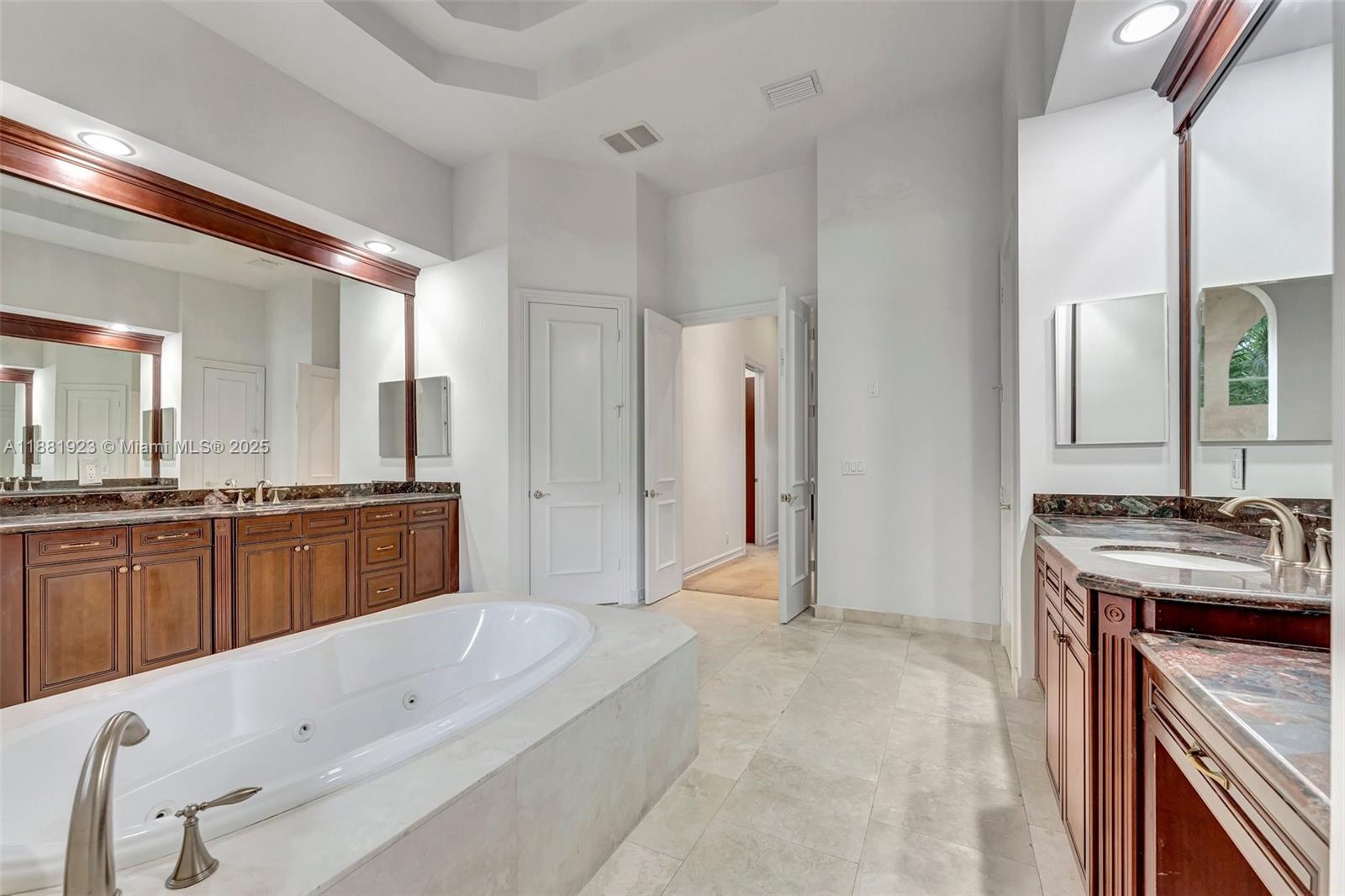 KAPOK GROVE ESTATES - Residential Lease