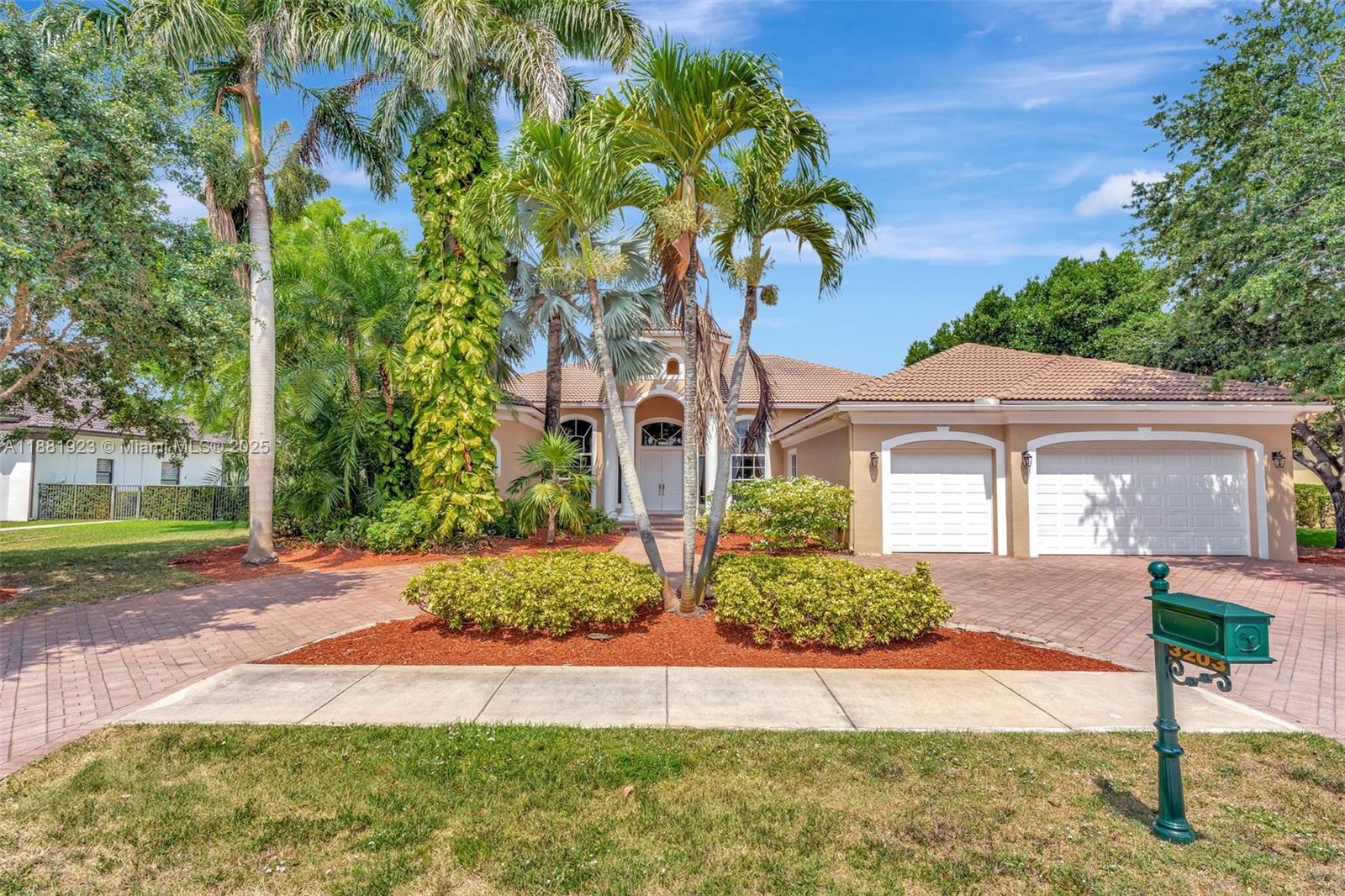 KAPOK GROVE ESTATES - Residential Lease
