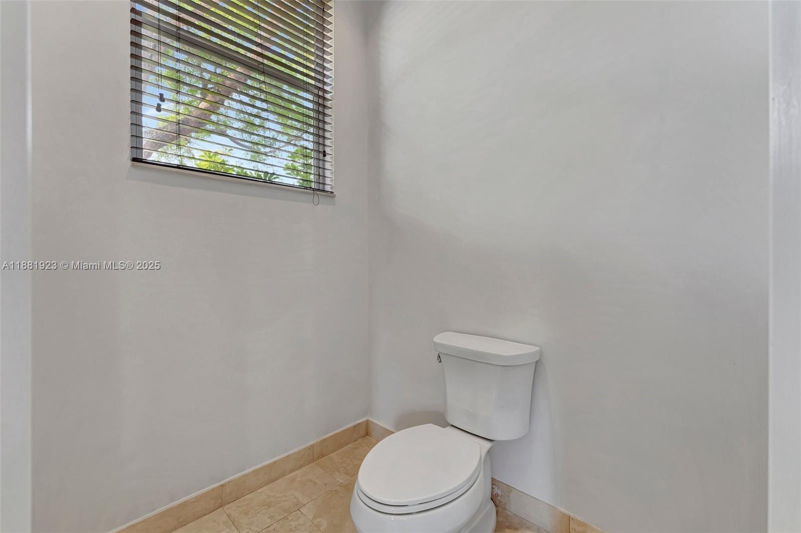 KAPOK GROVE ESTATES - Residential Lease