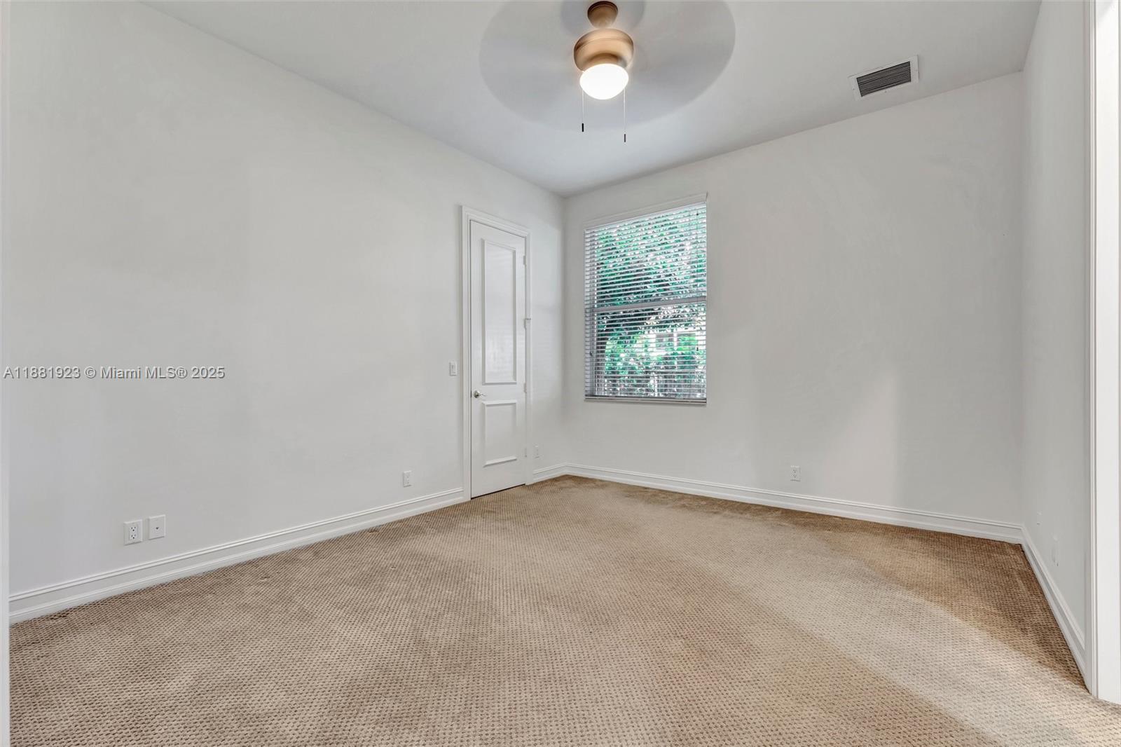 KAPOK GROVE ESTATES - Residential Lease