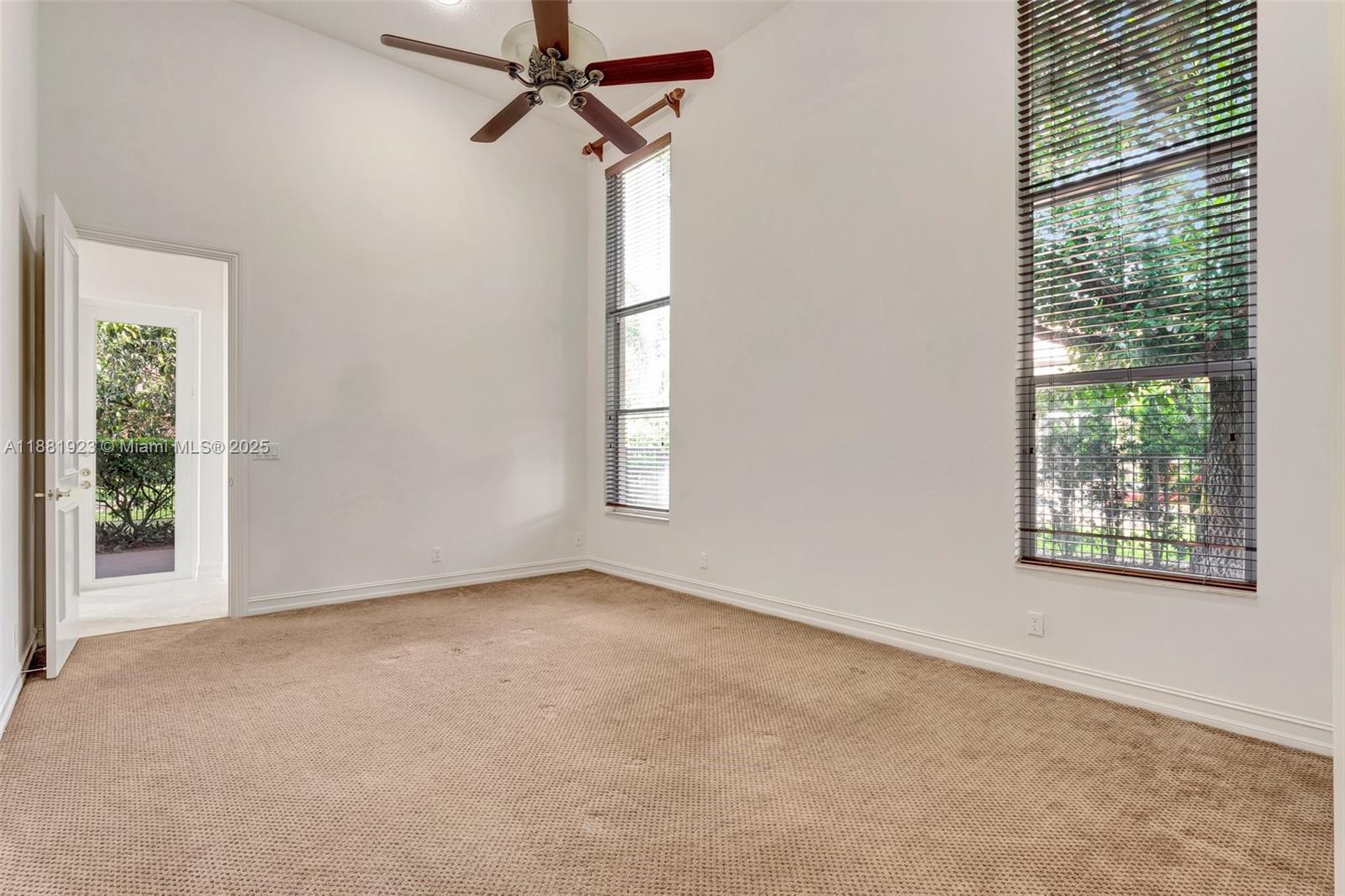 KAPOK GROVE ESTATES - Residential Lease