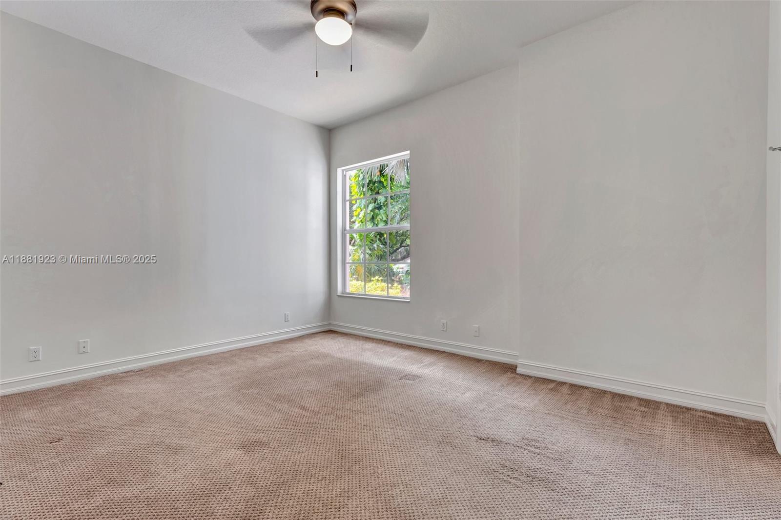 KAPOK GROVE ESTATES - Residential Lease