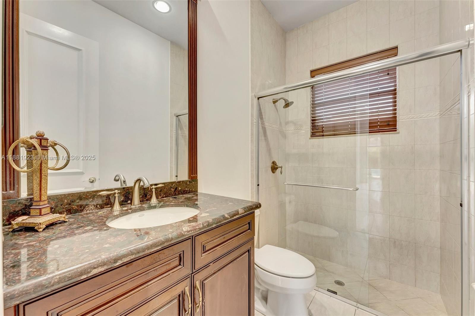 KAPOK GROVE ESTATES - Residential Lease