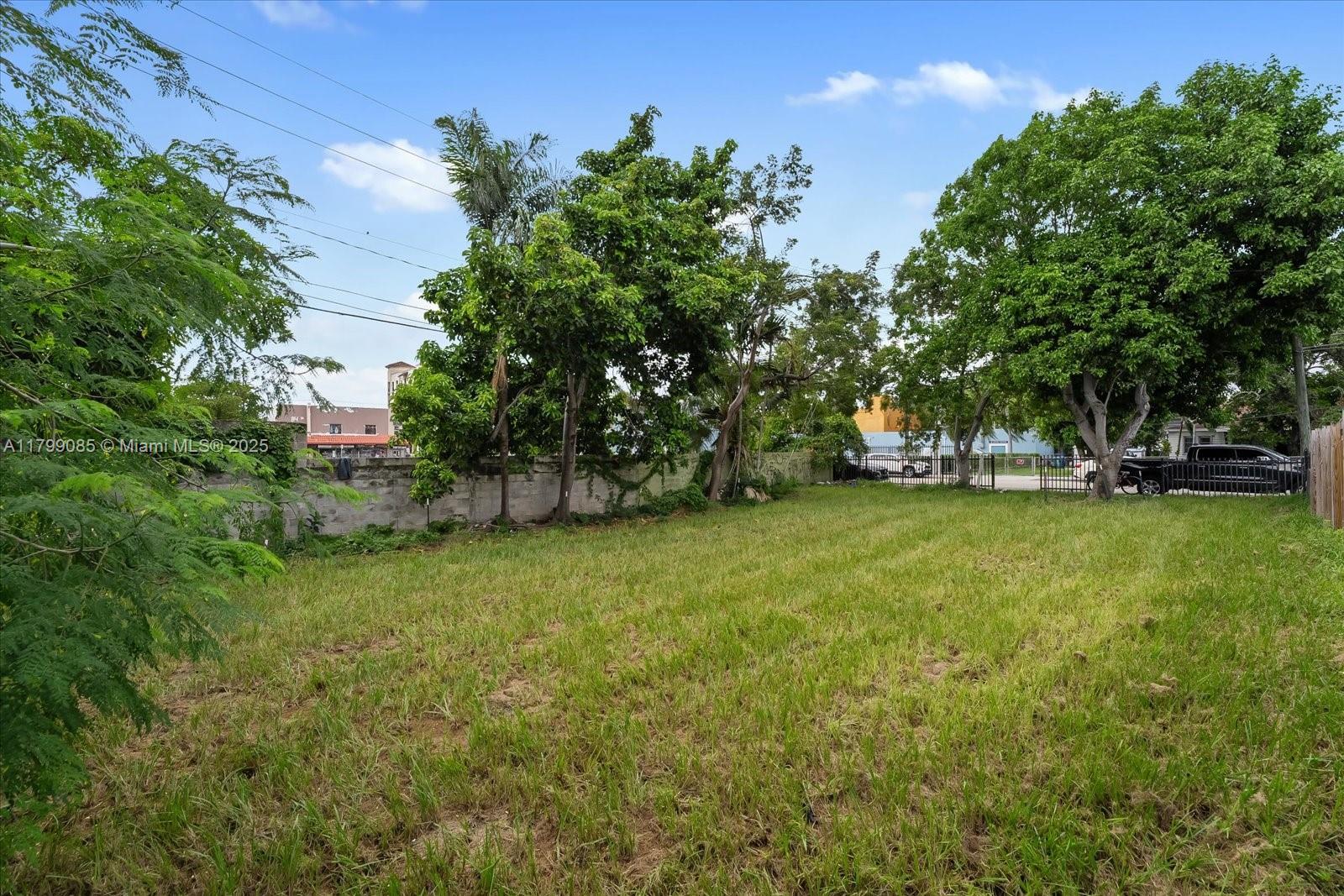 CITY OF MIAMI SOUTH - Commercial Sale