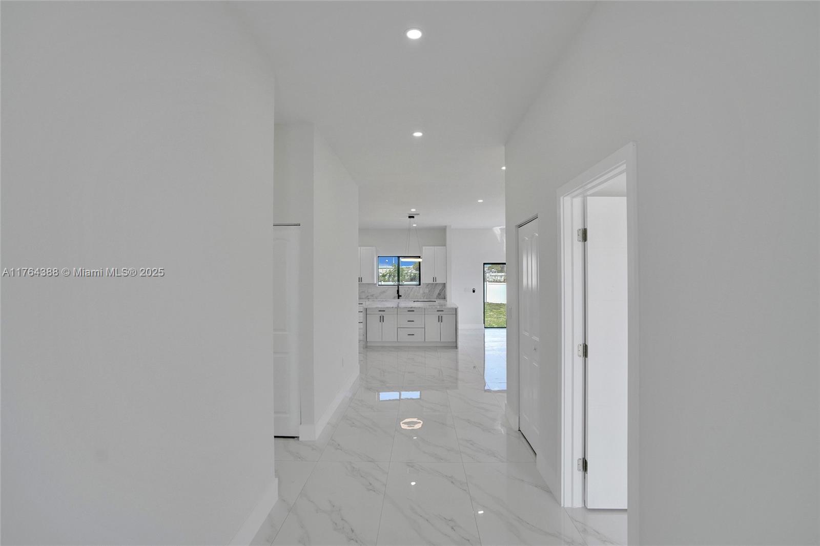 2628 NW 18th Ter