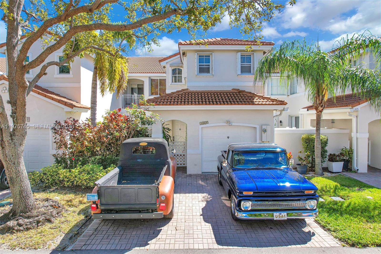 WEST LAKE VILLAGE PLAT - Residential