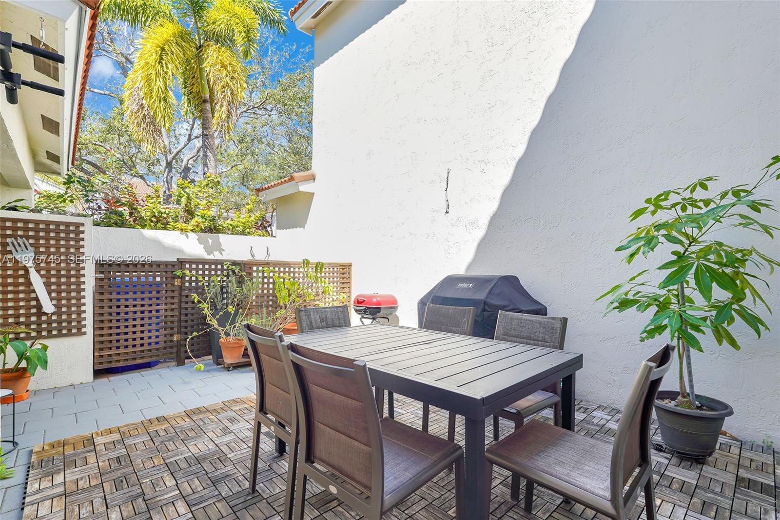 WEST LAKE VILLAGE PLAT - Residential