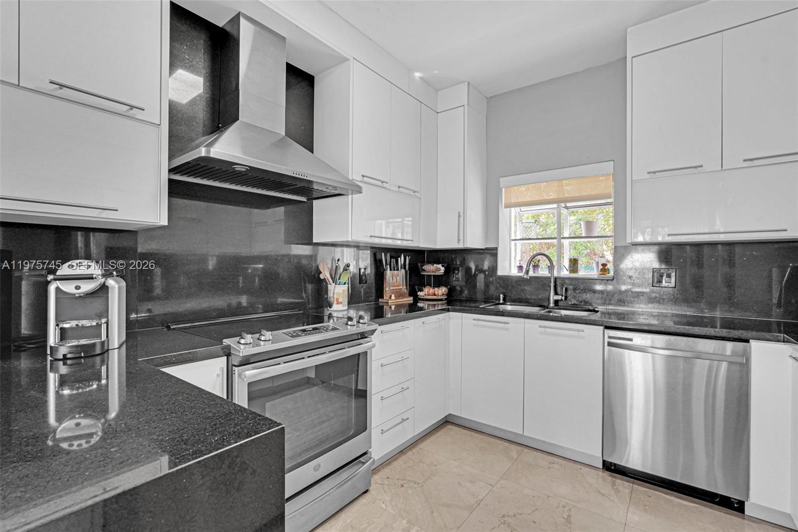 WEST LAKE VILLAGE PLAT - Residential