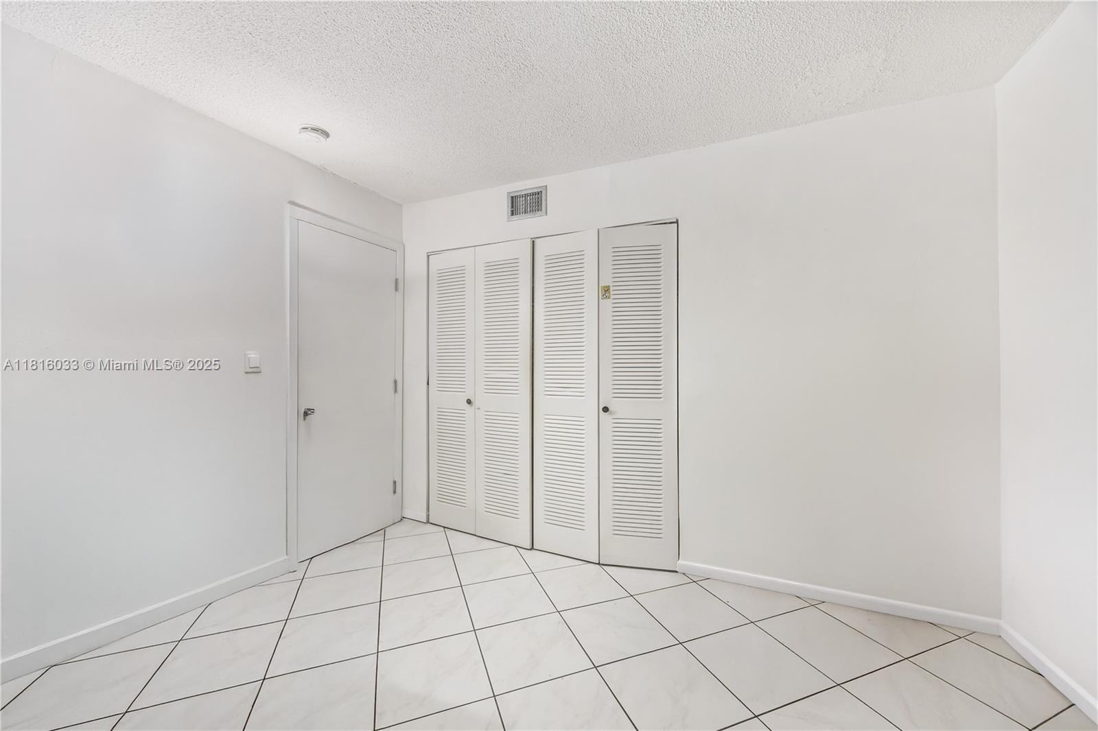 EDEN ISLES CONDO NO 6 - Residential
