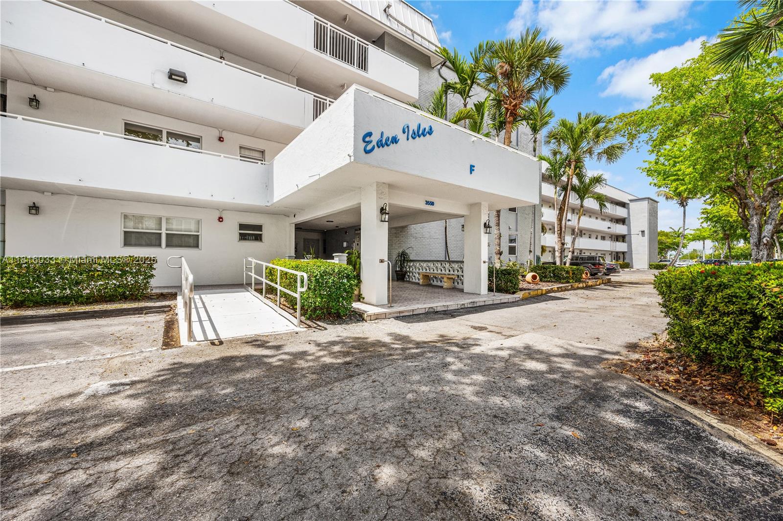 EDEN ISLES CONDO NO 6 - Residential