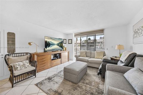 3550 NE 169th St 112 North Miami Beach FL 33160