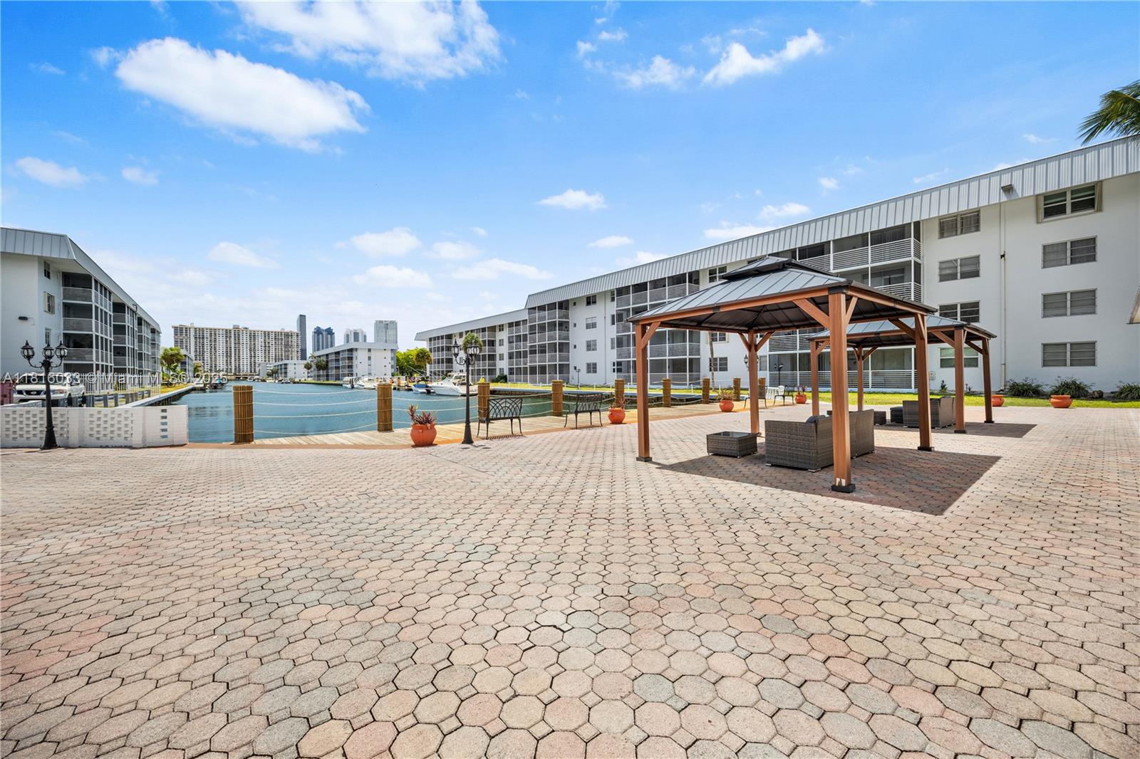 EDEN ISLES CONDO NO 6 - Residential