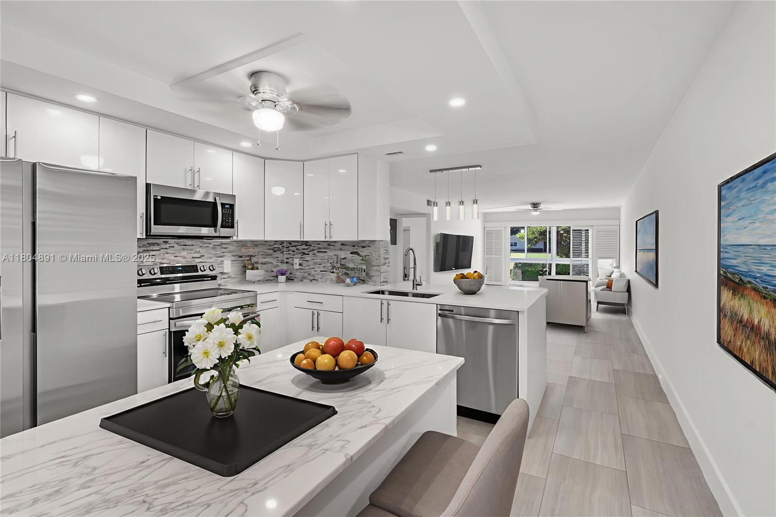 3401 Bimini Ln E1