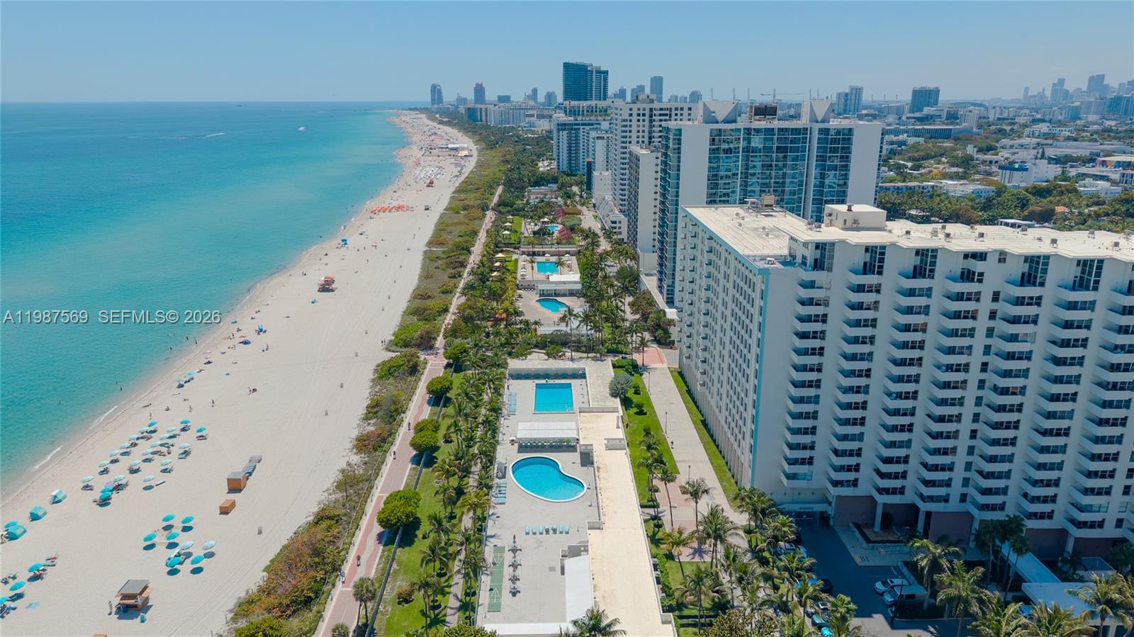 2899 Collins Ave 1422