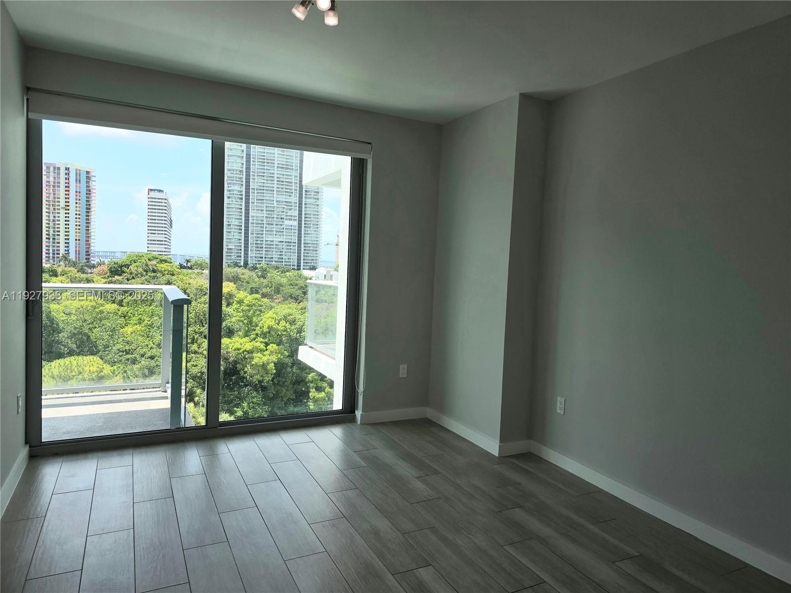 LE PARC AT BRICKELL CONDO - Residential Lease
