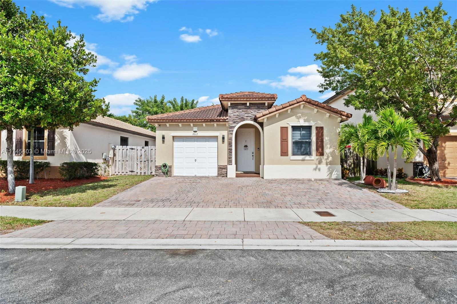 9317 Sw 227th Ter, Cutler Bay, Miami-Dade County, Florida - 4 Bedrooms  
2 Bathrooms - 