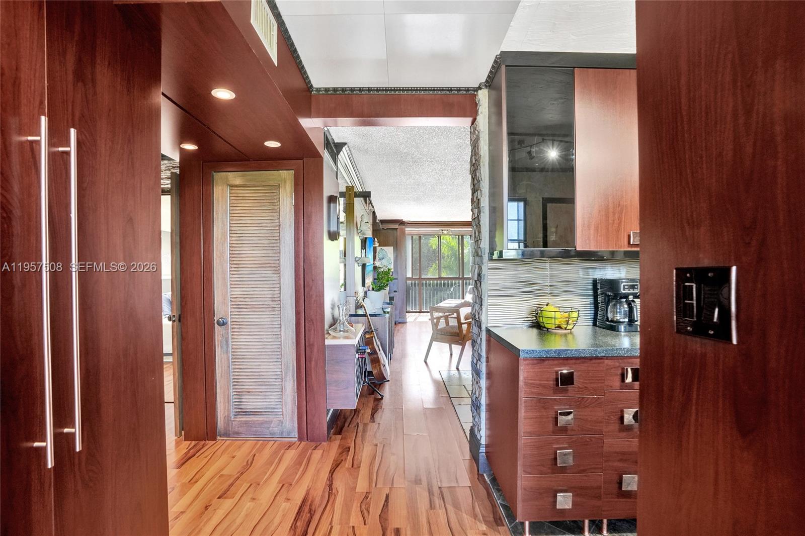 MEADOWBROOK CONDO APTS BL - Residential