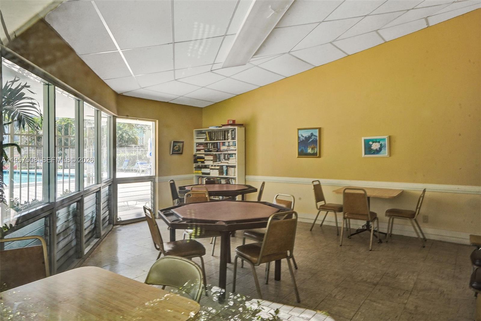 MEADOWBROOK CONDO APTS BL - Residential