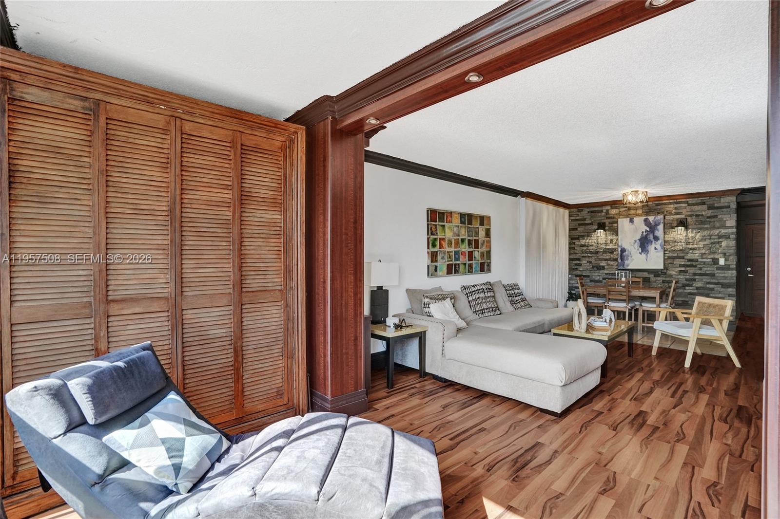 MEADOWBROOK CONDO APTS BL - Residential