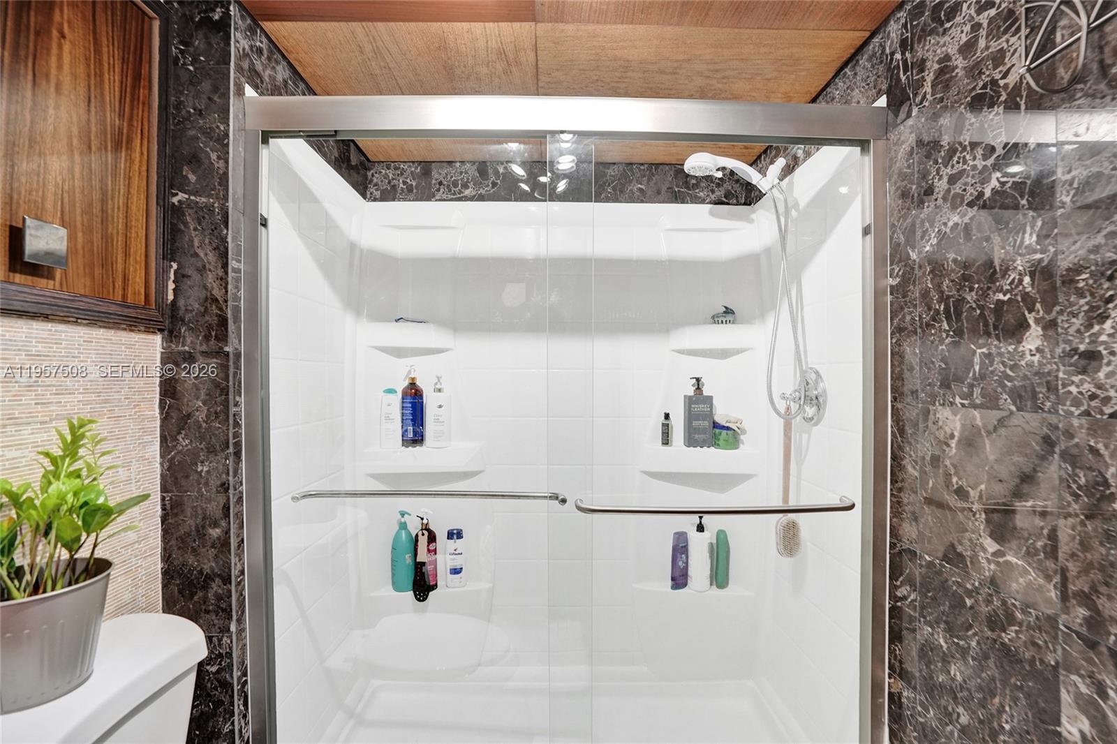 MEADOWBROOK CONDO APTS BL - Residential