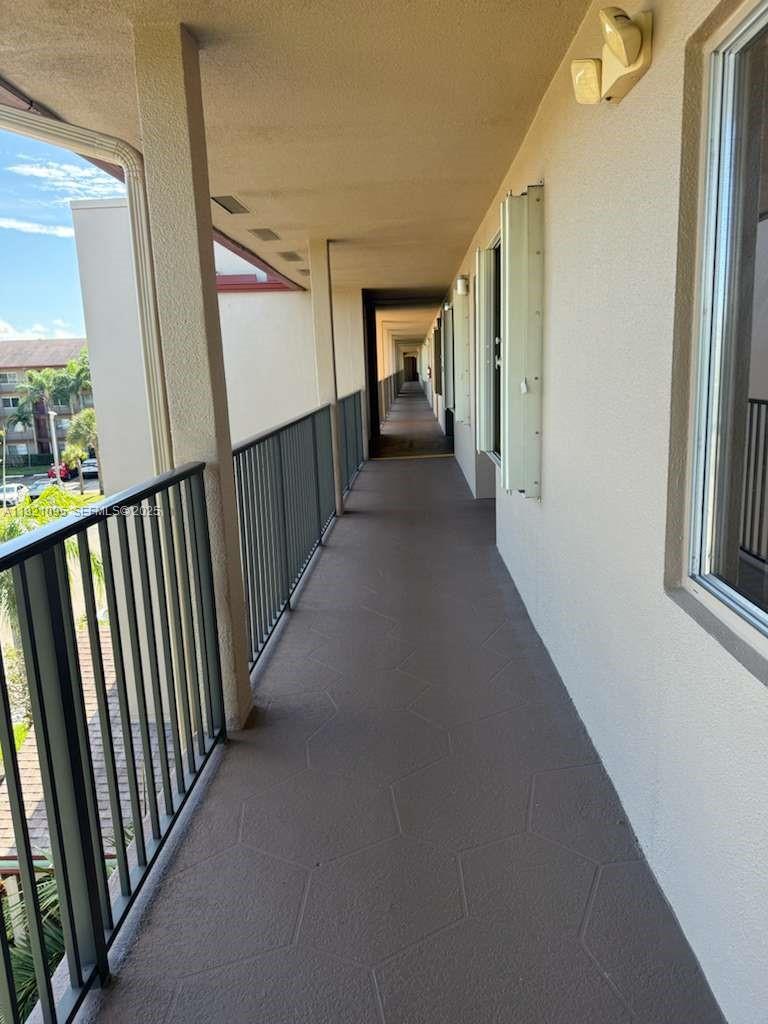 View photos, virtual tours, details... 950 SW 138th Ave 409B