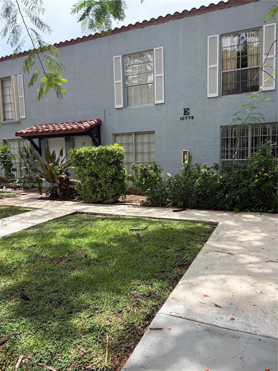 10778 N Kendall Dr E20