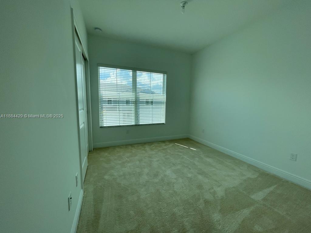 DEERFIELD CROSSING - Residential Lease