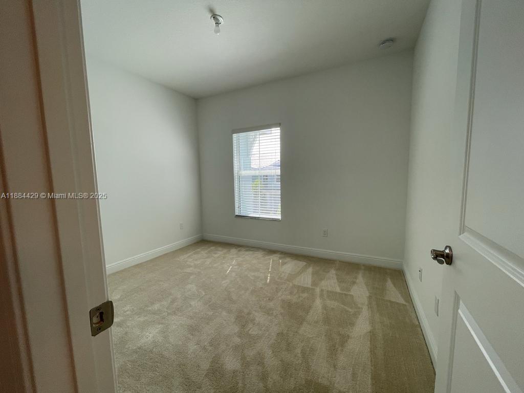 DEERFIELD CROSSING - Residential Lease