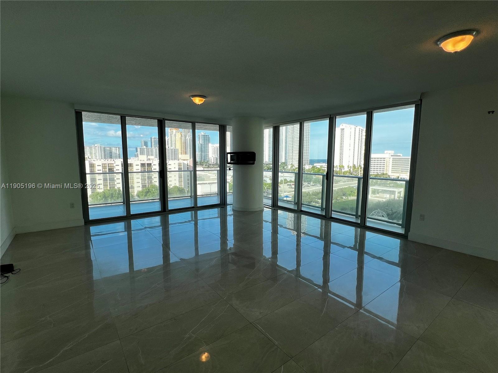 PARQUE TOWERS CONDO - Residential Lease