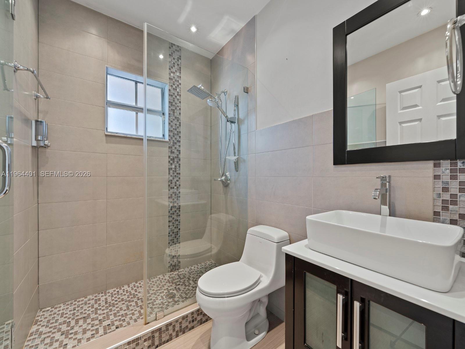 BIRD LAKES SOUTH SEC 4 - Residential