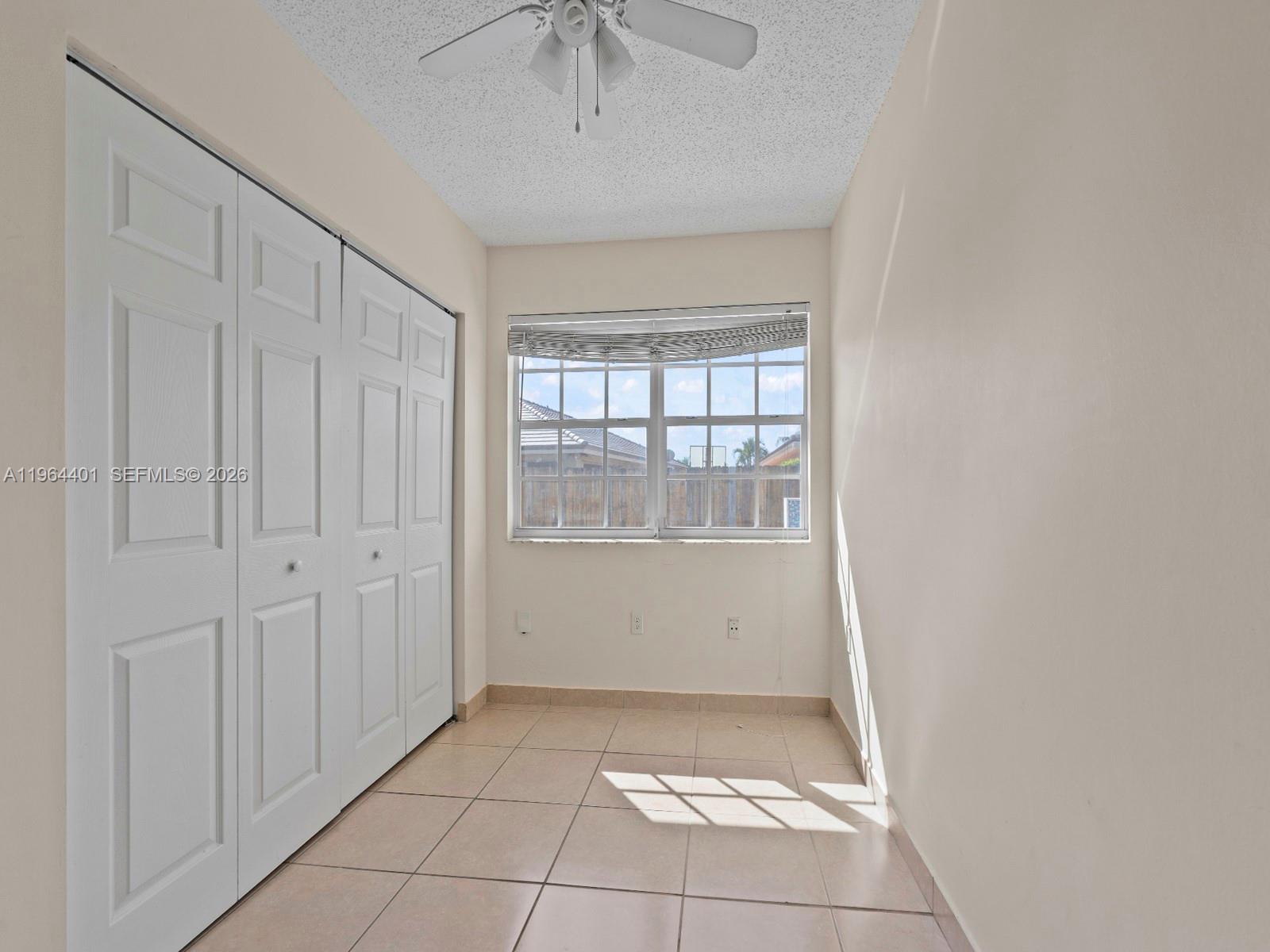 BIRD LAKES SOUTH SEC 4 - Residential