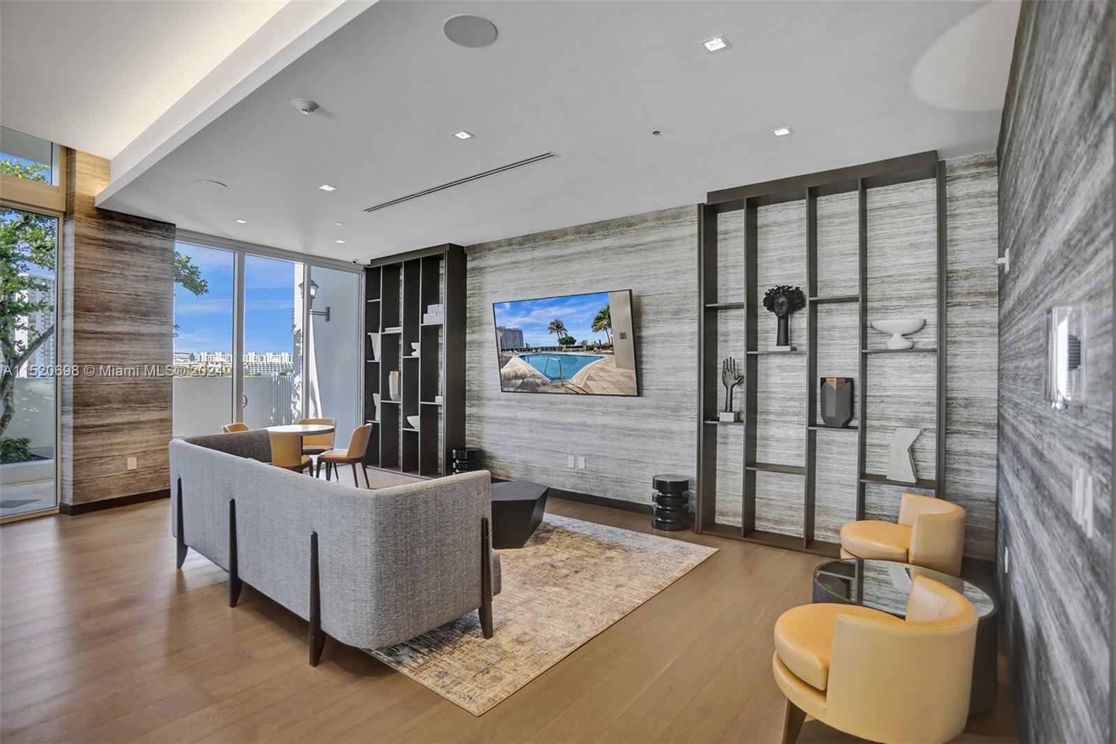 BELLINI AT WILLIAMS ISLAN - Residential