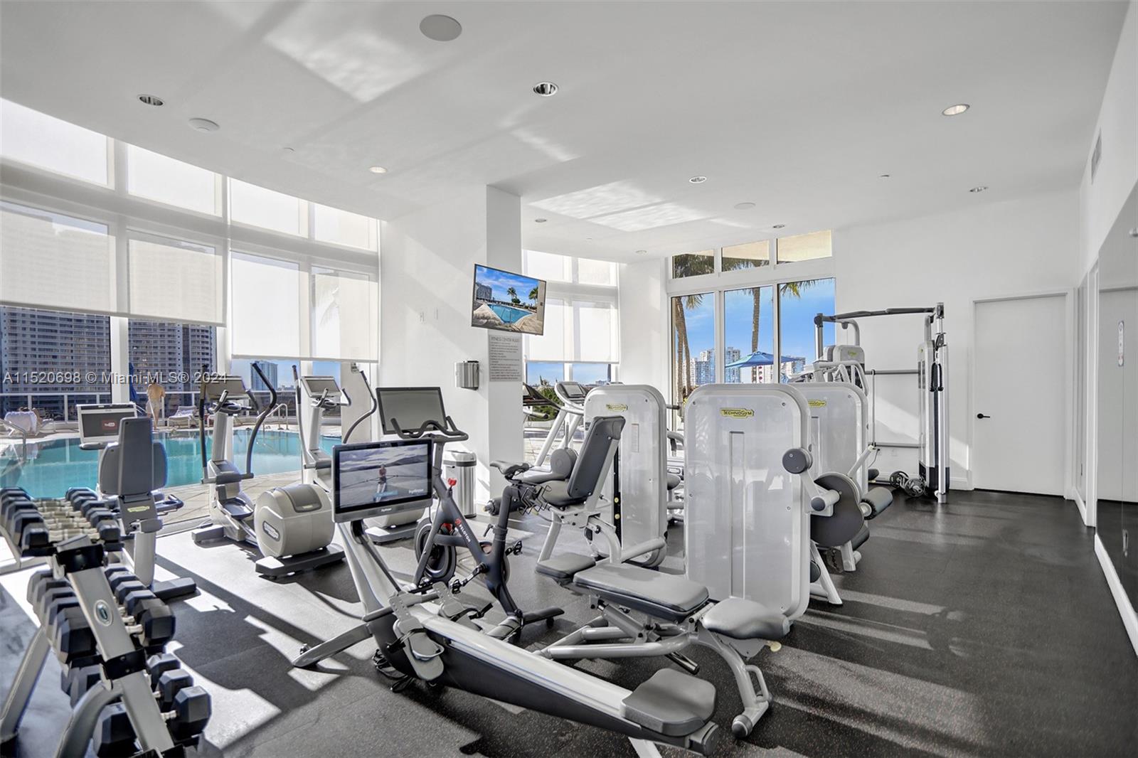 BELLINI AT WILLIAMS ISLAN - Residential