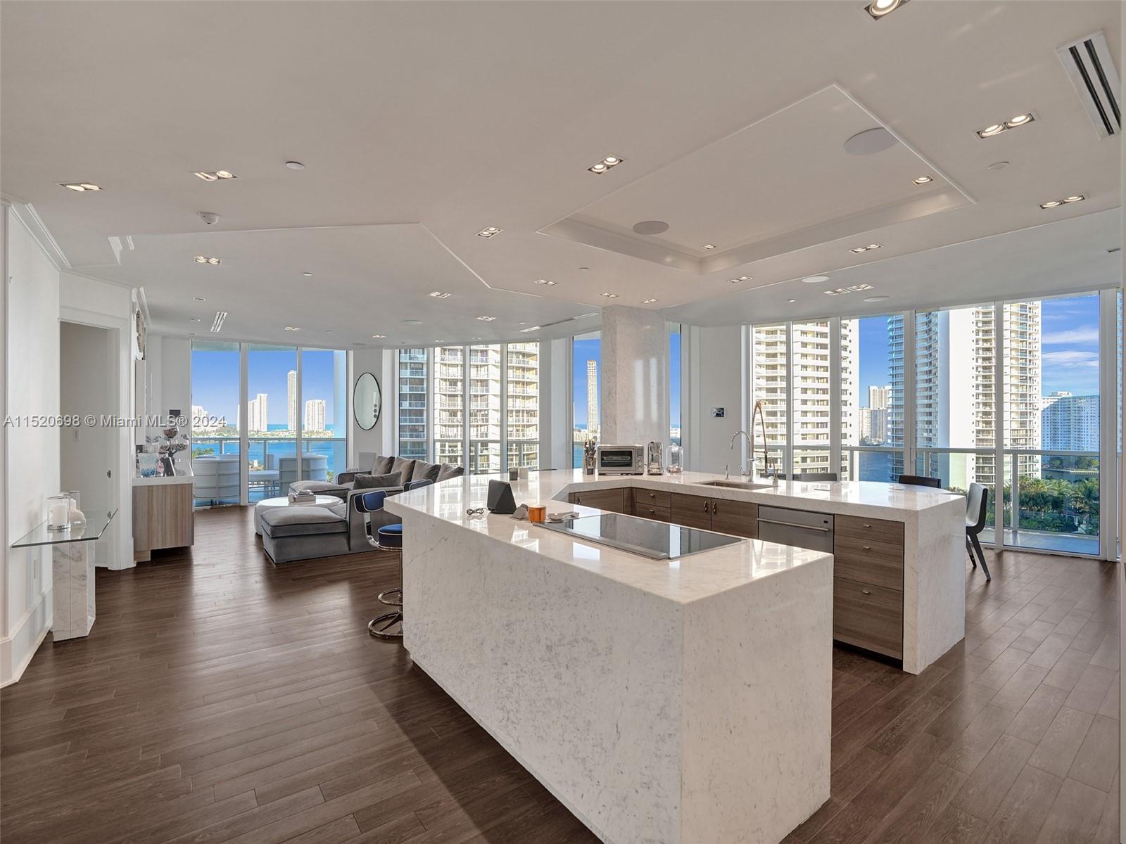 BELLINI AT WILLIAMS ISLAN - Residential