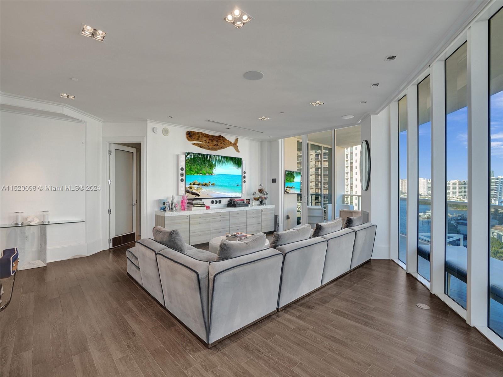 BELLINI AT WILLIAMS ISLAN - Residential